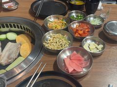 -香猪坊韩国烤肉专属门店(魏公村店)