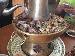 -石磨豆花家常菜·牦牛排土火锅