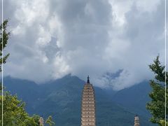 -三塔倒影公园