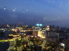 -云顶旋转自助景观餐厅