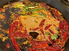 -黄潇洒老火锅(九眼桥宏济巷店)