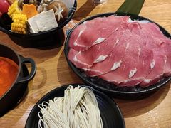 -呷哺呷哺(普陀乐购真北店)