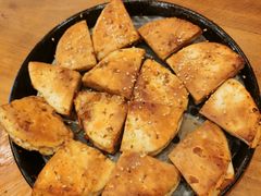 料理烤特色火烧-老东镇啤酒屋海鲜加工·蒸汽海鲜·海鲜烧烤(台东店)