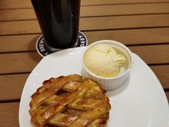 苹果派配香草冰淇淋-Arrow Factory Brewing箭厂啤酒