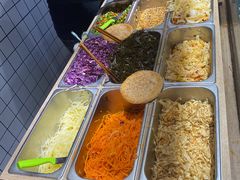 自助取餐区-三兄弟高炉烧饼