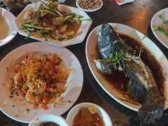-岛中岛·海鲜大排档·万宁老字号(东澳店)
