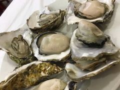 肥美的生蚝-渔民船说·北塘海鲜·天津菜·海肠捞饭(北塘古镇店)