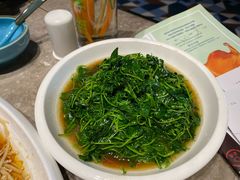 -月枫江南小馆(绿地缤纷广场店)