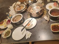 -钱小奴海鲜自助黑金店(杭州滨江龙湖店)
