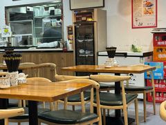 -裕兴记·蟹黄面馆养育巷精选店面馆