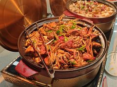-四囍码头海鲜烧烤自助火锅(外滩南京东路悦荟广场店)