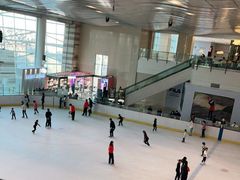 -冰纷万象滑冰场(沈阳万象城店)