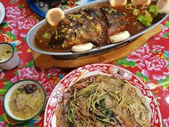 -闯关东东北农家菜(崂山石老人店)