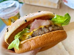 -麦当劳(展览路店)