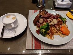 -飨食汇全日制餐厅·昆山皇冠假日酒店(九方店)