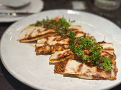 招牌鸡肉芝士饼-LESCEDARS Brasserie Bistro香柏树