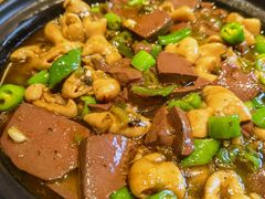 肥肠鸭血-泥糊破店小酒馆·团建聚餐(南京西路店)