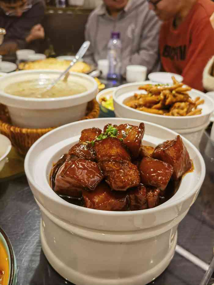 小菜园新徽菜(合肥漫乐城店)-"小菜园的菜品简单,味道非常好.