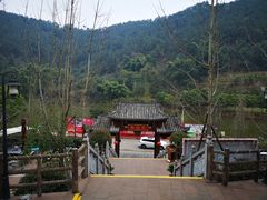 -楠柏弯休闲山庄(梨花溪店)