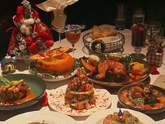 -Mogul Eatery·大亨餐酒馆