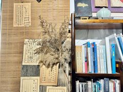 -荒岛书店(黄县路店)