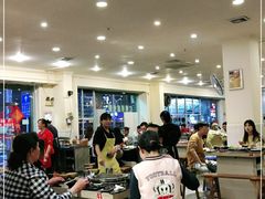 大堂-重庆风光老灶火锅城(同德广场店)