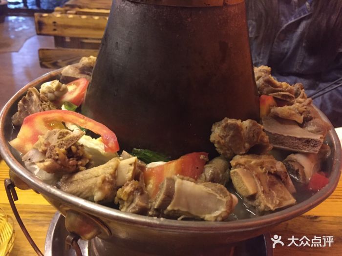 花花色私房菜腊排骨火锅图片 - 第2张
