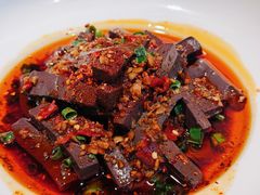 -阿瓦山寨·湘菜现炒·剁椒鱼头王(咸阳总店)