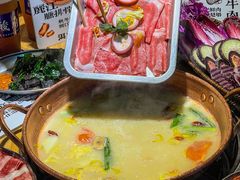 -洱火云南酸菜牛肉火锅(石景山当代商城店)