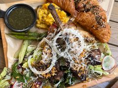 -Mark&Mars Restaurant