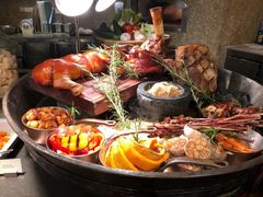 -松山湖凯悦酒店·Café自助餐厅·周末火舞秀表演