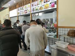 -瑞扬草芽过桥米线(穿金路店)