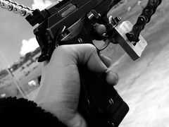 -都市枪神实弹射击俱乐部
