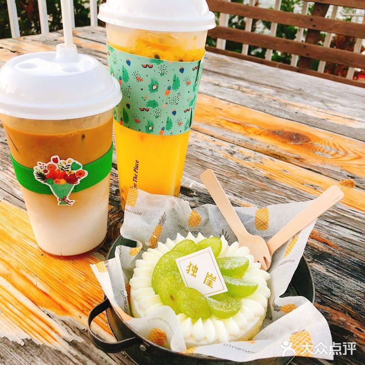 环境： 超级美哦 不管在室内还是室外 都有自己的风味