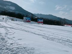 -鳌山滑雪度假区