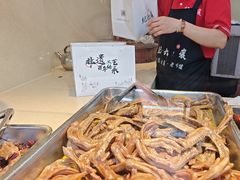 -王浩儿纪六孃甜皮鸭(乐山总店)