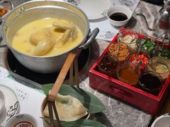 -禄婶鸡煲·打边炉