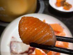 三文鱼-钱小奴海鲜自助黑金店(杭州滨江龙湖店)