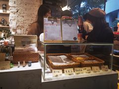 面包甜点陈列柜-PAUSE(恒大广场店)