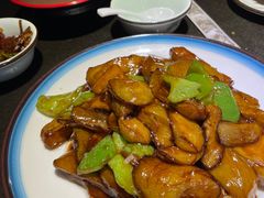 -靠山屯东北农家菜(八龙桥雅苑店)