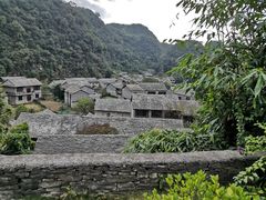 -高荡千年布依古寨旅游景区