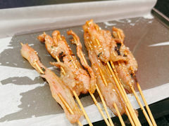 -何妹湿辣牛肉·粤式烧烤砂煲(桂雅路店)