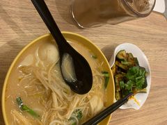 -谭仔米线(皇庭广场店)