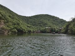 -龙潭大峡谷