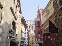 -鲁邦国际风情街(麦世达韩国精品百货店)