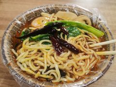 -丁记牛肉手擀板面