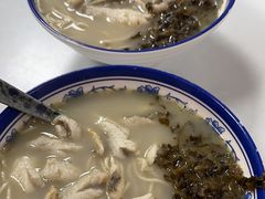-明呈黄鱼面馆(斜土路店)