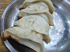 -黄阿姨锅贴大王(万航渡路店)