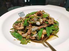 -费大厨辣椒炒肉(高铁吾悦广场店)