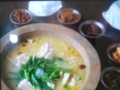 铜锅洋芋饭-抚仙湖野生菌石锅鱼(腾冲总店)